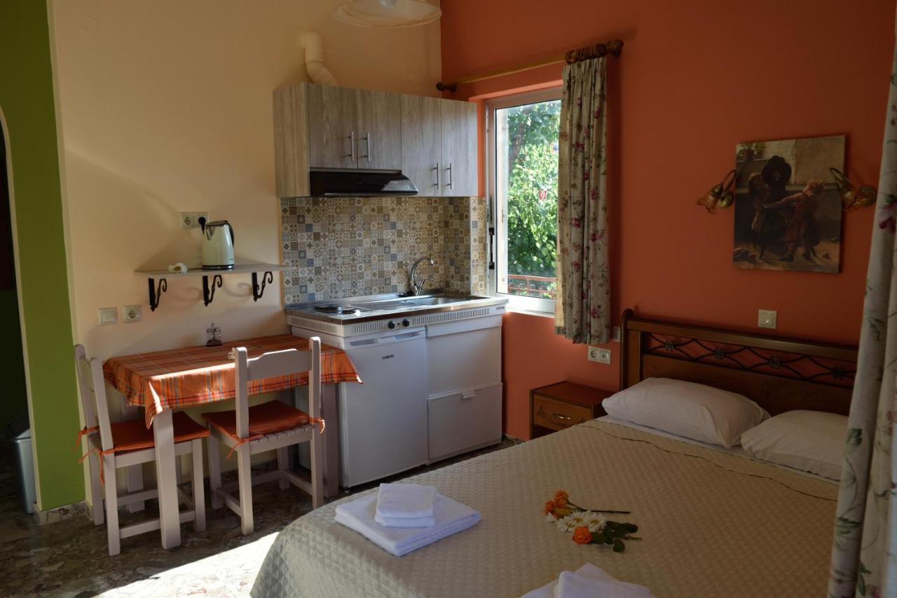 Stamoulis Apartments Agia Efimia Luaran gambar