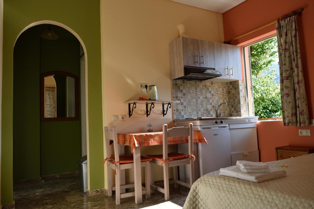 Stamoulis Apartments Agia Efimia Luaran gambar