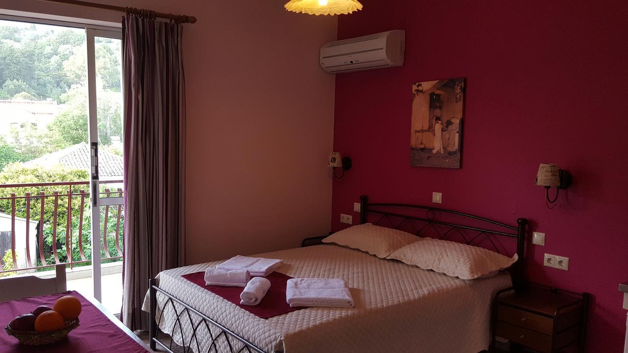 Stamoulis Apartments Agia Efimia Luaran gambar